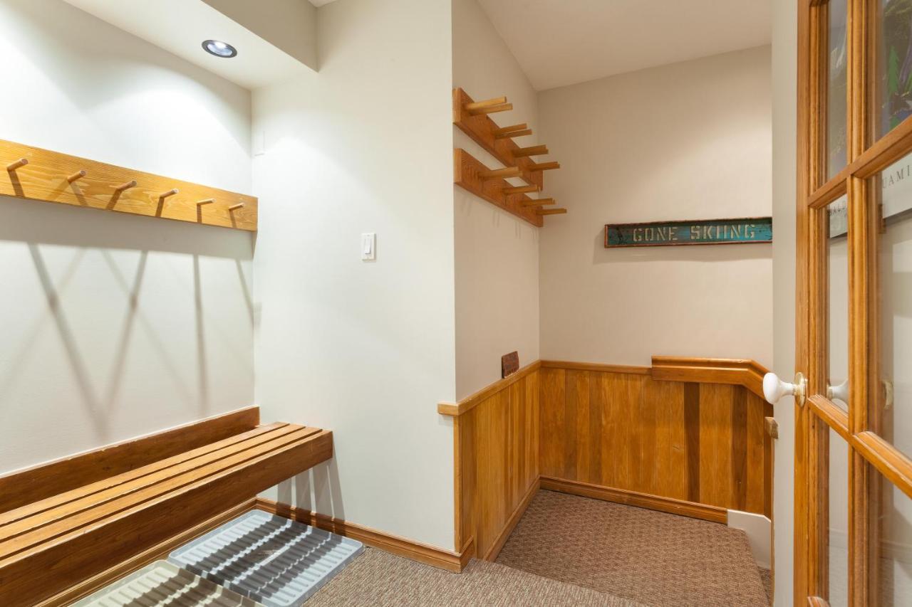 Painted Cliff 11 | Dog Friendly! Ski-In Ski-Out Benchlands Townhome W/ Hot Tub & Fireplace Whistler Eksteriør billede